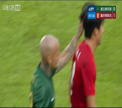 苗原評論米特里策紅牌事件比賽中言辭刺激屬正常不太可能細節涉及家人_中超直播