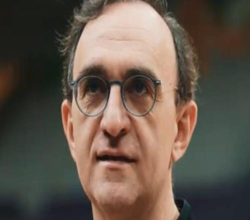 備戰(zhàn)福建！劉金雨暖心與老友互動，烏戈寄語萊迪，隊內(nèi)訓(xùn)練認(rèn)真！