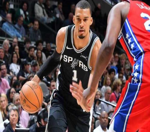 馬刺終于崛起：時隔9年單季60勝文班傷退卡斯爾三雙扛大旗