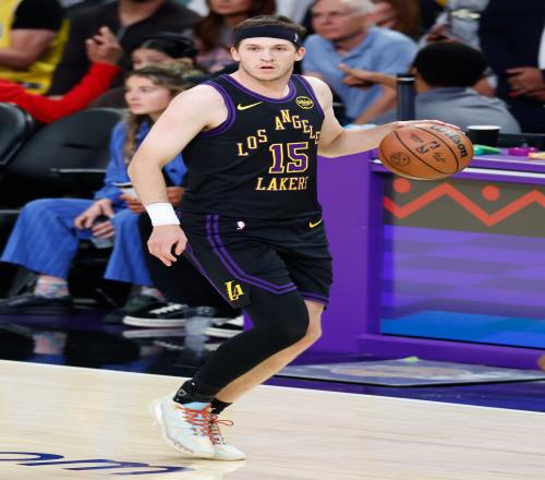 路威認為里夫斯值得2.4億但湖人會先觀察其他巨星的簽約情況_NBA直播