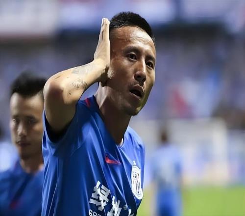 斯盧茨基快要遺忘的申花王牌！如今卻再次逆襲上位，能力贏得認(rèn)可