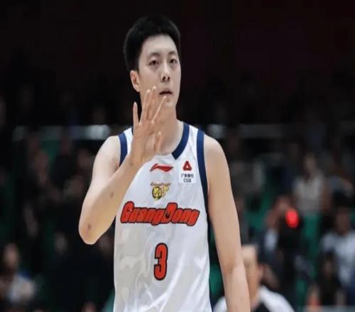 杜鋒多給胡明軒一些尊重吧！末節開始搏命主導攻守，他的能力不差