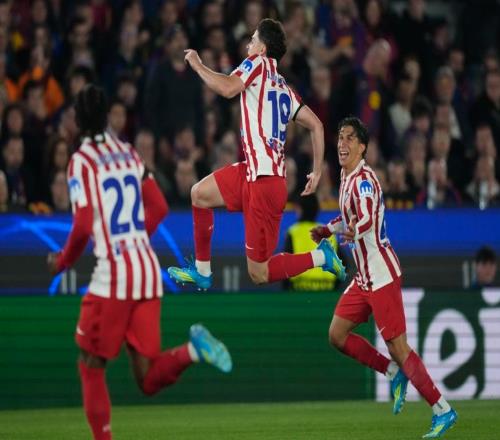 02！巴薩主場淪陷：歐冠完敗，晉級形勢惡化，弗里克不敢相信