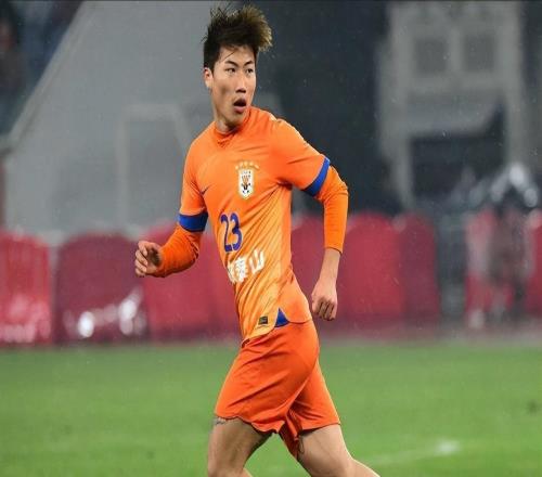 山東泰山VS河南：343最強出擊，4大外援坐鎮中軸線，謝文能領銜