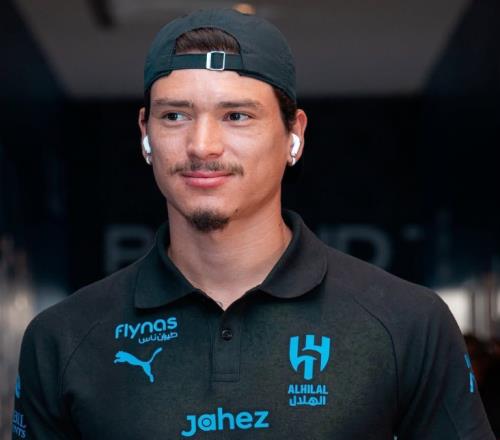 周薪40萬歐元！26歲努涅斯競爭不過38歲本澤馬，曝愿降薪逃離沙特