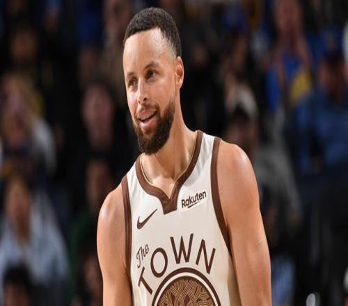 科爾：庫里的狀態(tài)沒有上一場出色他還需要更多時(shí)間找回節(jié)奏