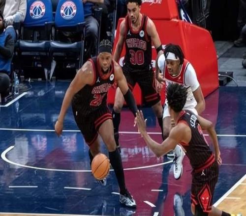 慘敗51分！看誰更爛擺的臉都不要了