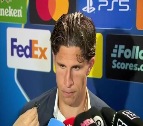 小西蒙尼：普維爾手球我們隊整場比賽一直都是后衛負責開球