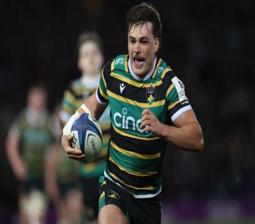 圣徒隊(duì)長(zhǎng)干了9年突然掀桌，死敵白撿英格蘭主力