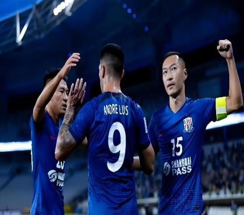 斯盧茨基自此學(xué)會(huì)主動(dòng)換人后！申花戰(zhàn)績(jī)就越來(lái)越好，三人被他激活