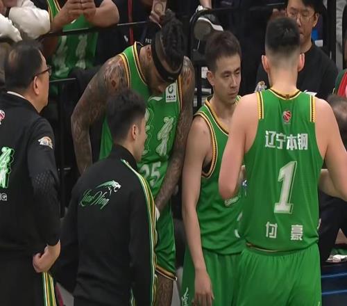 遼寧男籃力克福建，趙繼偉27+6+8徹底復蘇，付豪17+7皮特森44分