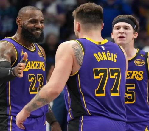 湖人球迷論壇突遭封禁，3小時涌入2000條救命帖