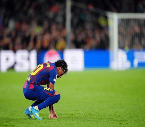 巴薩憤怒！歐冠關鍵戰遭漏判點球+馬競2人逃紅弗里克：VAR成擺設