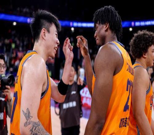 CBA積分榜最新排名！上海斷檔領先，廣東殺回前四，同曦瘋狂爆冷