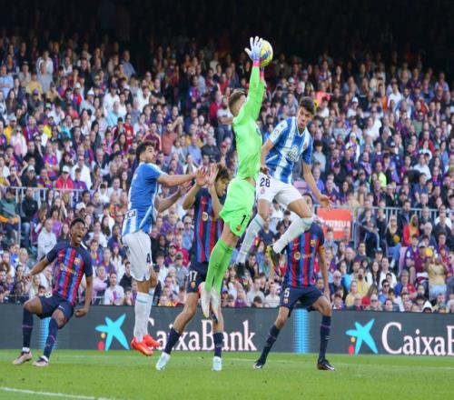 巴塞羅那德比自2022年首次回歸諾坎普球場