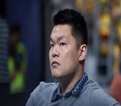 “小易建聯”狂砍20+10!中國擊敗澳大利亞球隊,宏遠內線希望