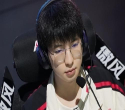 WBG發布對陣NIP賽前返圖：準備就緒，今天比賽加油！