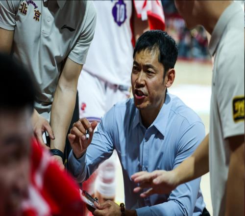 值嗎張慶鵬為一個數據刷子冷藏張帆！京城德比逆風局存在感為0