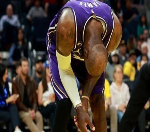 詹姆斯談手部傷勢：有點問題但問題不大