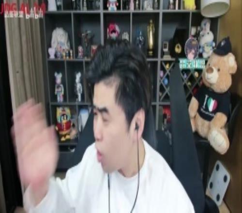 朱開：這版本AL不是一個人的問題，卡爾幫不到塔贊就是玩的很難受