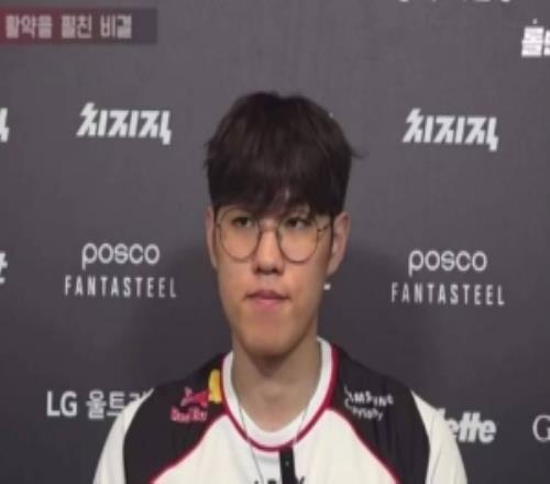 Oner：表現(xiàn)出色在于中野聯(lián)動(dòng)和相赫哥的溝通配合做得很好