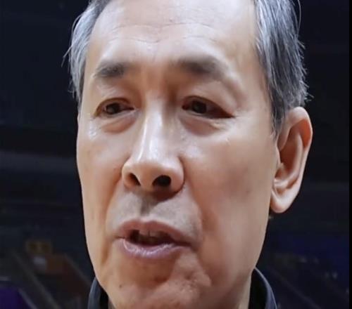 許利民:做好防守會帶動進攻并打開局勢,我們能打出高水平比賽