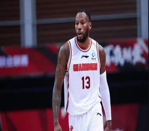 抵達廣東！威姆斯正式上任，新崗位曝光，與易建聯聯手，杜鋒期待