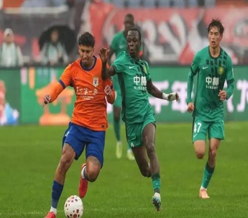 中超泰山11日晚對(duì)陣河南隊(duì)，克雷桑與劉洋依舊因傷無(wú)緣出戰(zhàn)