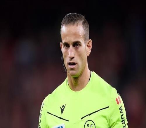 姆巴佩伯納烏禁區(qū)被肘出血，裁判竟瘋狂裝瞎！哪怕到月球也是點(diǎn)球