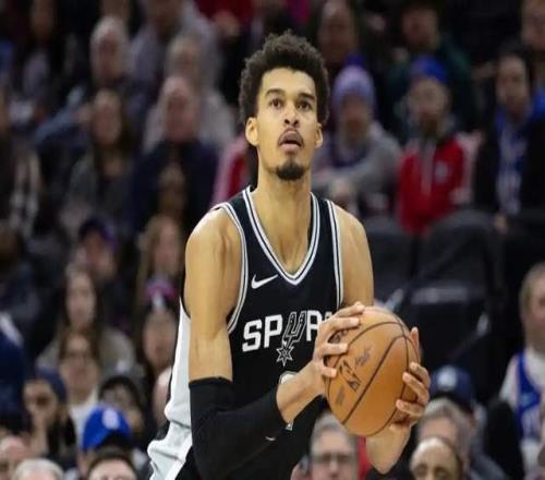 西部劇本太瘋狂！馬刺鎖第二，季后賽亂戰一觸即發