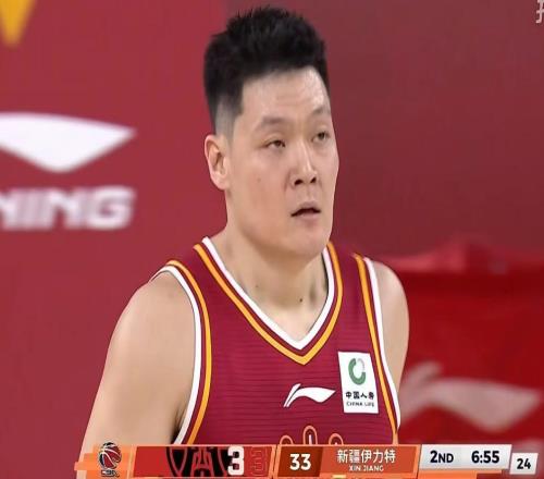 山西男籃險勝新疆，迪亞洛27+10焦海龍15分，新疆兩小將表現(xiàn)亮眼