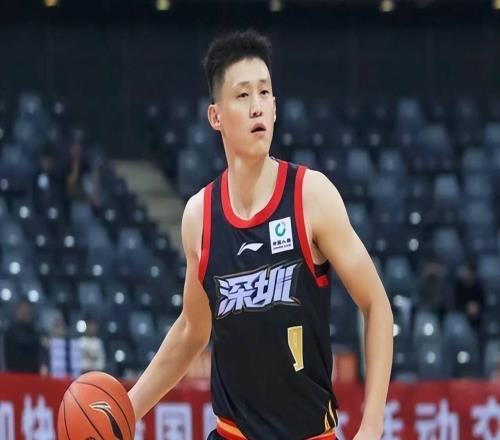 11連勝！臨近季后賽越來越強，上海男籃麻煩來了，最大對手已出現