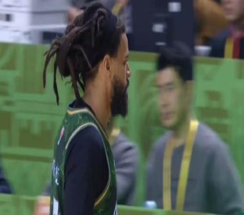 達成了！CBA重磅首秀！你好，頂流說唱巨星！