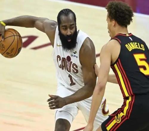 一夜1簽2裁達成！哈登拒絕輪休，庫里復出，快船最強陣沖第八