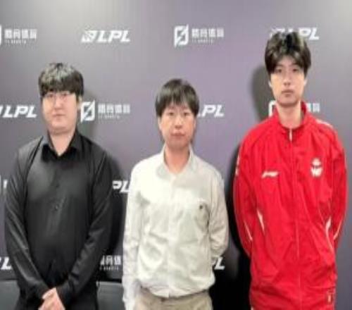 給隊(duì)友上壓力Monki：一到中期游戲進(jìn)行不下去兵線運(yùn)營非常差勁