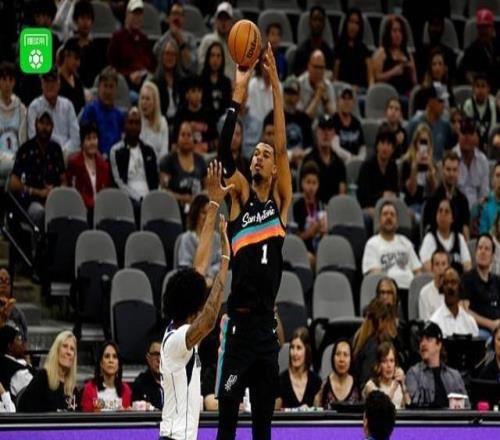 馬刺139120輕取獨行俠，文班復出轟40+13+5，弗拉格空砍33分