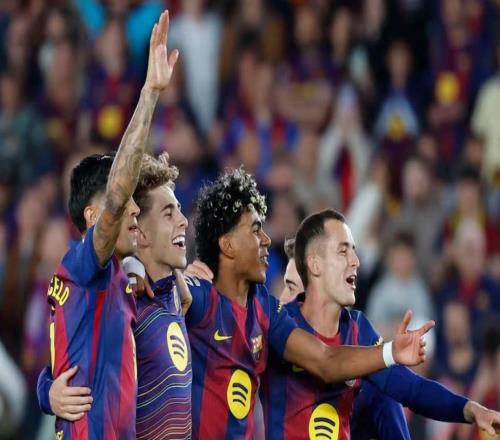 阿斯：賽后巴薩球迷在諾坎普歡呼超5分鐘，鼓勵(lì)球隊(duì)逆轉(zhuǎn)馬競