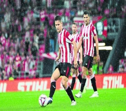 埃雷拉：貝爾薩就是個足球瘋子，他會在午休時和你談比賽安排