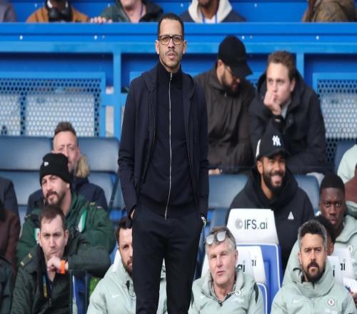 太陽(yáng)報(bào)：切爾西球迷調(diào)侃“即使擊敗曼城，羅塞尼爾也應(yīng)該下課”