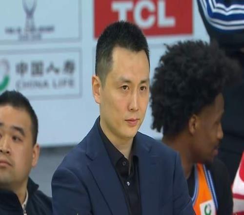 15投12鐵坑慘許利民！北京4外援白費，主場爆冷揪出罪人不是周琦