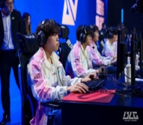 BLG發(fā)布戰(zhàn)勝WBG賽場(chǎng)返圖：延續(xù)勝利