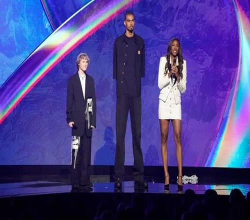 文班刷爆歷史紀錄，MVP票選卻慘遭吊打