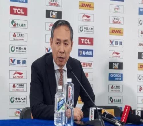 輸上海發(fā)布會(huì)！許利民不滿上半場(chǎng)被打服，直指球隊(duì)與外援存差距！