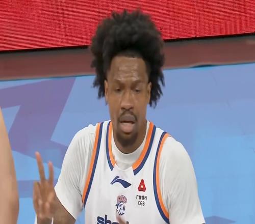 CBA排名又亂了！北京男籃前四危險，廣東雙殺衛(wèi)冕冠軍，暫回第三