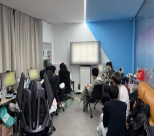 BLG分享選手幕后動(dòng)態(tài)：依舊復(fù)盤到凌晨ON的SBTI結(jié)果