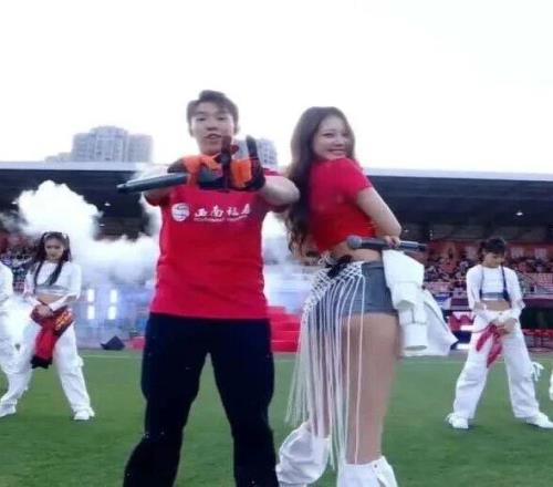 中超說唱秀！奧運(yùn)冠軍龍道一和周梓倩合作！