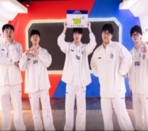 IG發(fā)布對(duì)陣WE賽事語音Breathe：對(duì)面AD我讓你飛起來