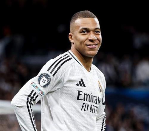 7場(chǎng)僅1球！姆巴佩斷崖式下跌：皇馬頭號(hào)難題2大巨星互斥