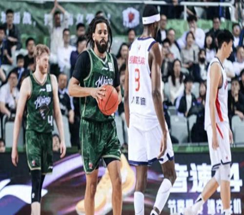 挑戰(zhàn)不可能！這些NBA球星，曾跨界其他運動，喬丹轉(zhuǎn)戰(zhàn)棒球！