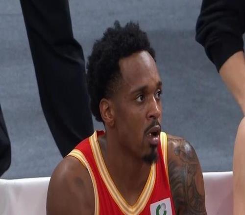 王博：廣東兩個外援打穿防守體系，我們還沒到看名次對手打的時候